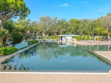 Spettacolare casa mobile adatta alle famiglie con piscina e terrazza | Spiaggia nelle vicinanze | Ammette cani