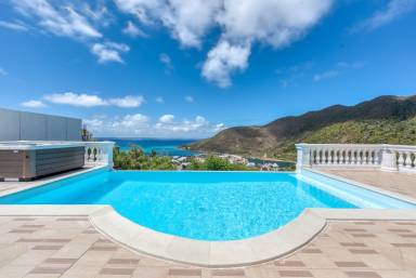 House  Orient Bay