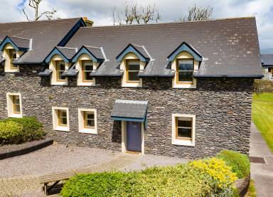 Airbnb  Dingle