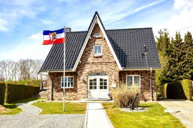 Tolles Ferienhaus in Haffkrug mit Großer Terrasse + Meerblick