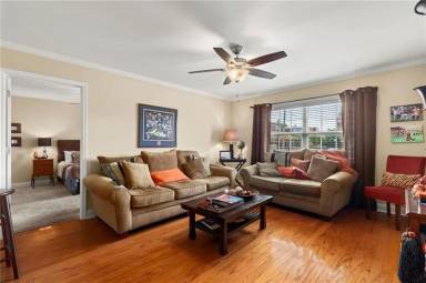 Condo Auburn