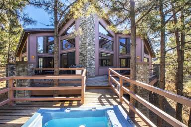 372 m² Lodge