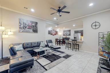 House Pebble Creek