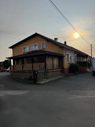 hiša Banovci