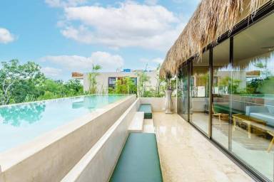 234 m² Condo