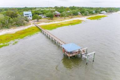 House Saint Helena Island