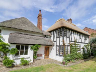 Cottage Salwarpe