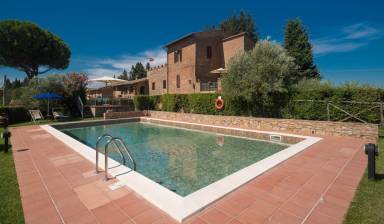 Wohnung in Pancole mit Pool