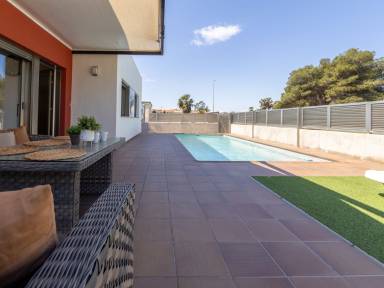 Fantástica casa ideal para familias con terraza, barbacoa y piscina privada | Perfecta para el trabajo en remoto | Admite perro