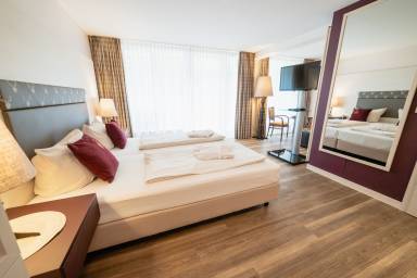 Hotel Bären Titisee, (Titisee-Neustadt), LHS 03490
