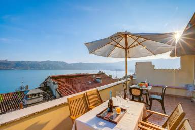 Holiday apartment with terrace