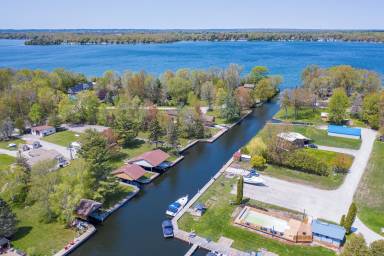 Cottage  Orillia