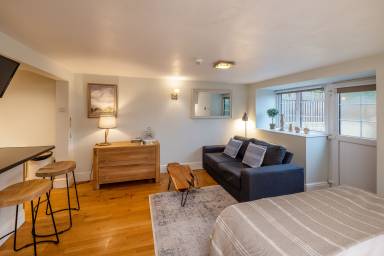 Apartment South Perrott