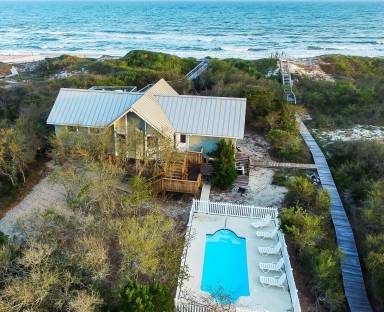 House Saint George Island