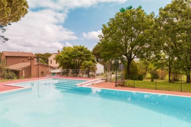 Confortevole casa a Castiglione Del Lago con piscina e barbecue