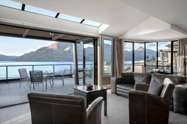 Serviced apartment Queenstown