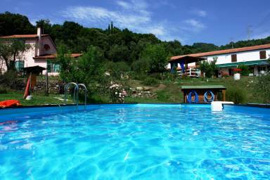 Casa a Sarzana con piscina