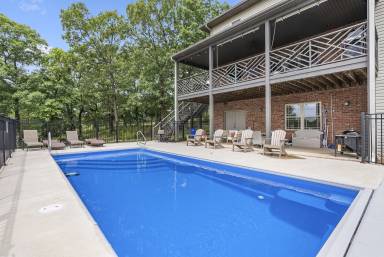 Airbnb  Branson
