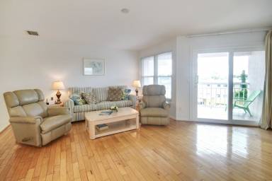 Condo Treasure Island