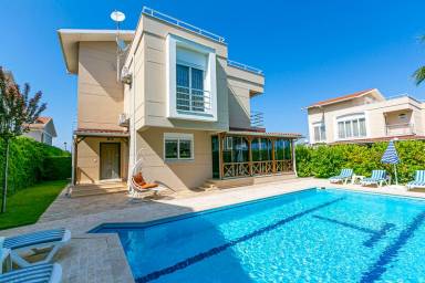 Villa  Kadriye Mahallesi
