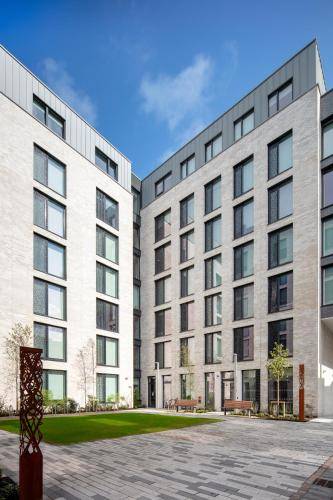 Apartment Centre