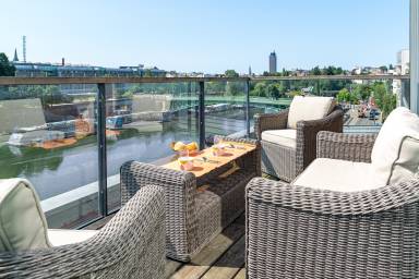 80 m² Apartament