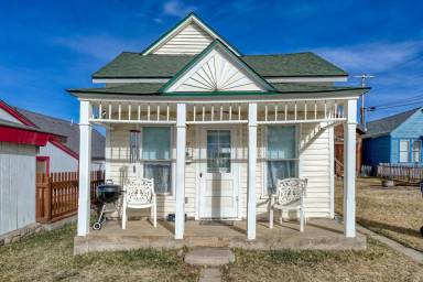 Cottage Leadville North