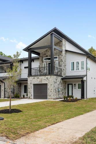 House Central Arlington