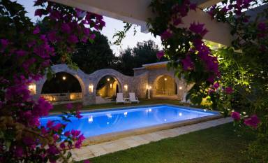Villa  Spartilas