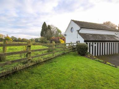 Cottage Crewe