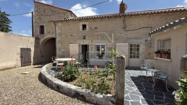 Gîte avec jardin, barbecue et terrasse