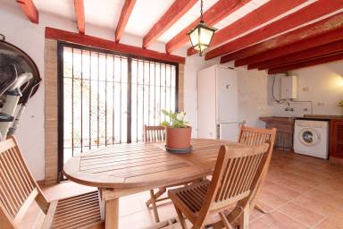 Casa  Almenara