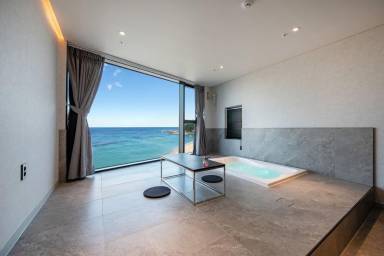 W spa pool villa