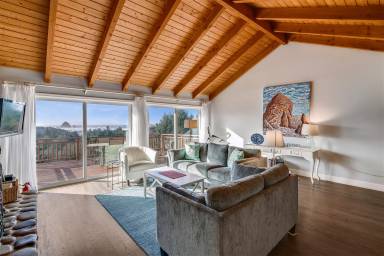 Airbnb  Cannon Beach