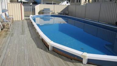 Motel Pool Cromwell