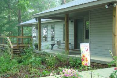 Cottage Balcony/Patio Friendsville
