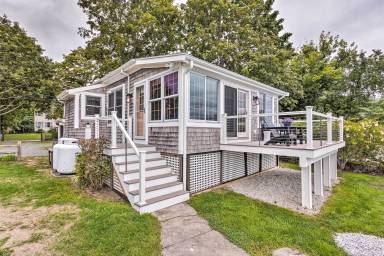 Cottage  Swansea