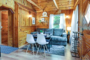 Cabin Mi-Wuk Village