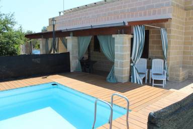 Accogliente casa a Corsano con piscina, terrazza e giardino