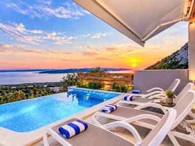 Voll ausgestattetes tolles Ferienhaus mit privatem Pool, Terrasse und Garten | Naturblick | Haustierfreundlich