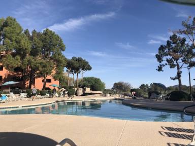 Condo Woodleaf