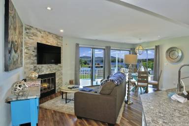 Condo North Shore