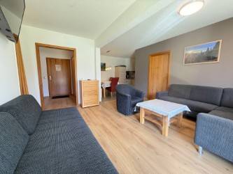 60 M² Ferienwohnung ∙ 2 Schlafzimmer ∙ 4 Gäste - Teisendorf