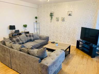 1200 m² Apartment