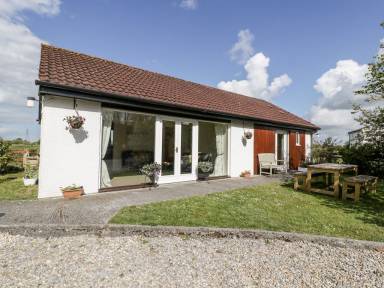 Cottage  Bason Bridge