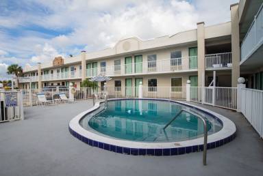 Motel  Cocoa