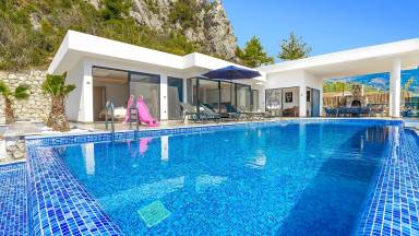 120 m² House