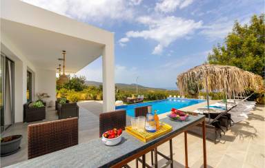 House  Neo Chorio