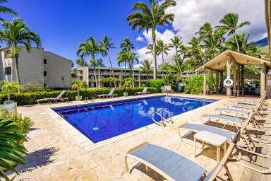 Condo Pool Ualapue