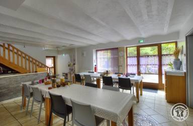 Grand gîte avec sauna, jardin et terrasse